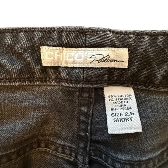 Chicos Platinum Women's Size 2.5 Short (34x28) Slim Leg Black Stretch Denim - Picture 4 of 12